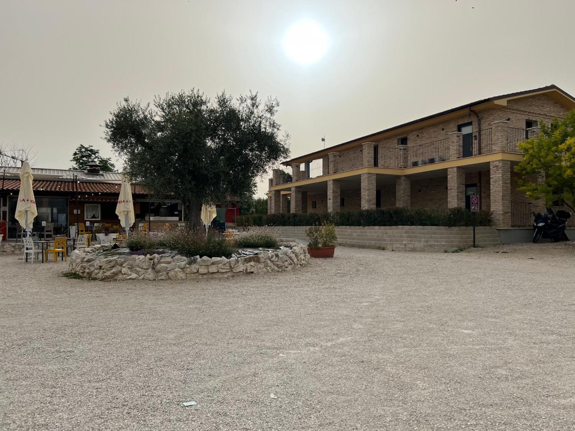 Ll Crinale Village Colli del Tronto Kültér fotó