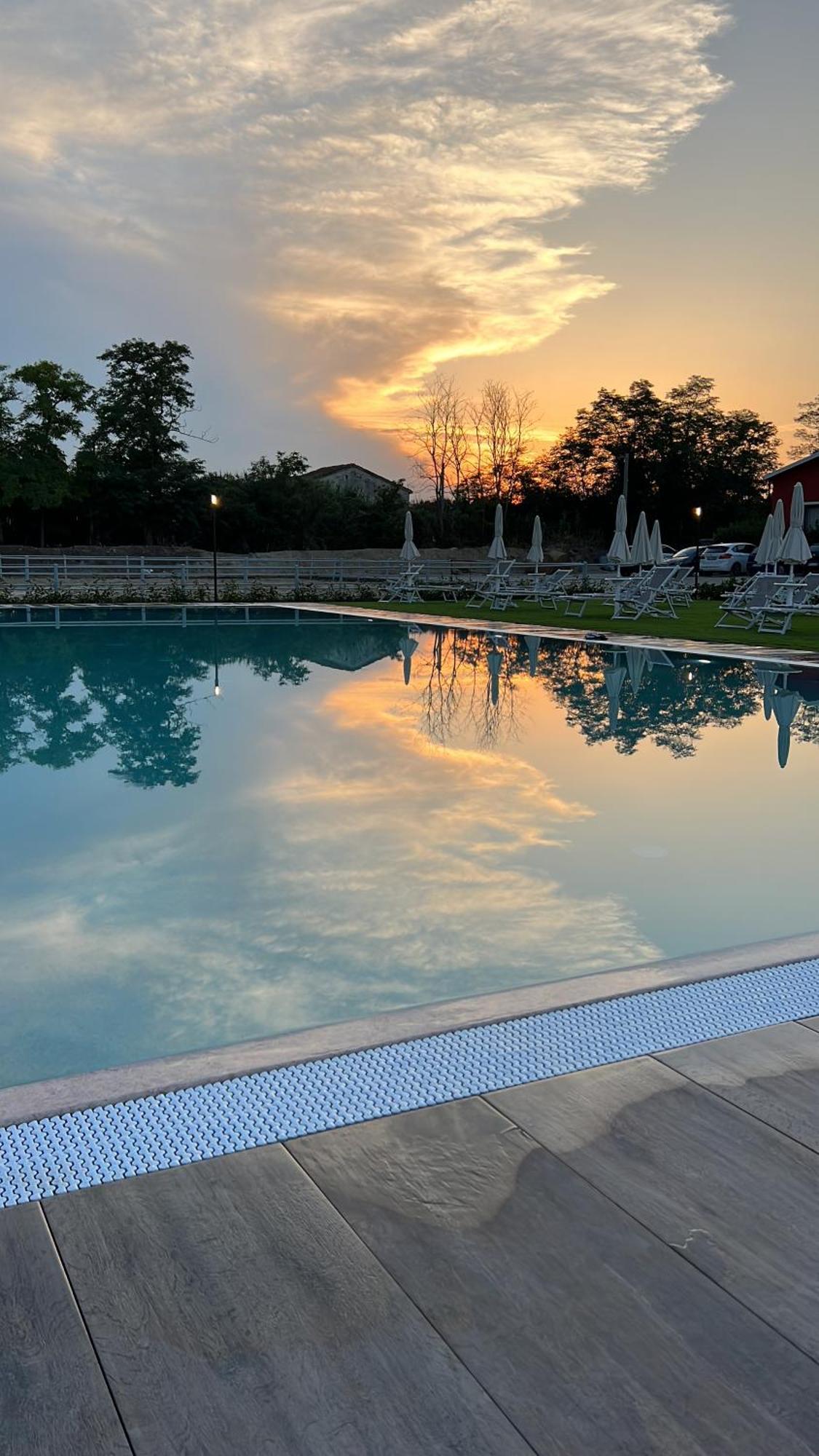 Ll Crinale Village Colli del Tronto Kültér fotó